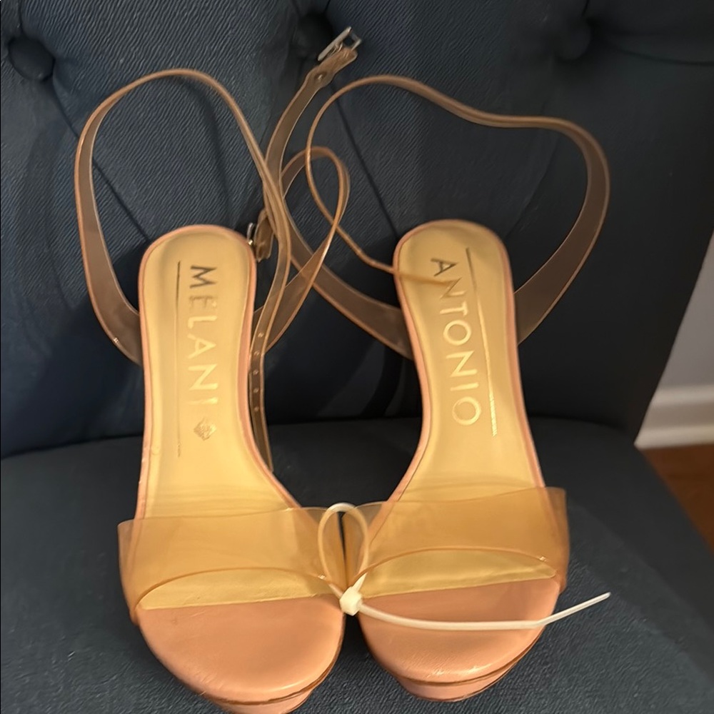Antonio Melani Tan Heeled Shoes with Classic Design